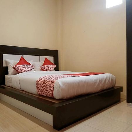 פקאנבארו Oyo 1394 Rumaisa Homestay Syariah מראה חיצוני תמונה