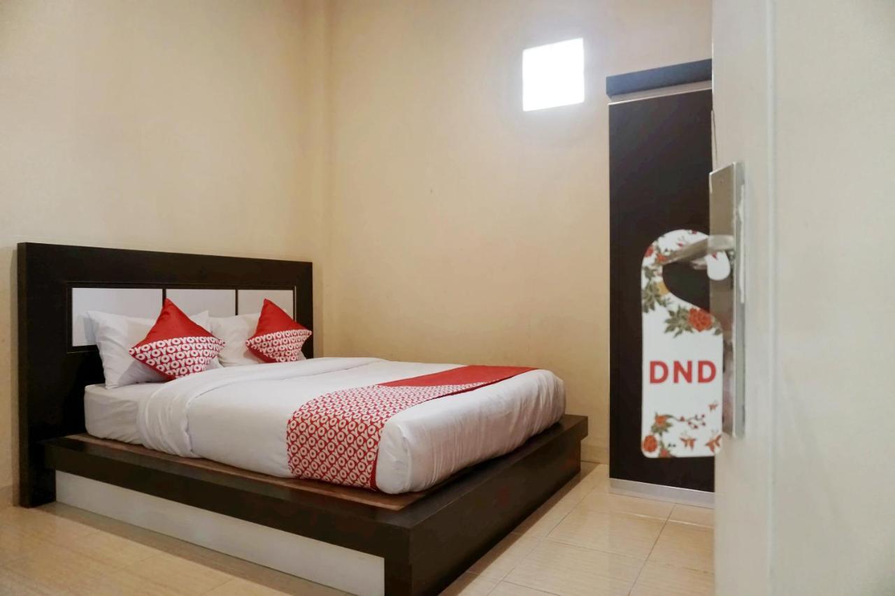 פקאנבארו Oyo 1394 Rumaisa Homestay Syariah מראה חיצוני תמונה