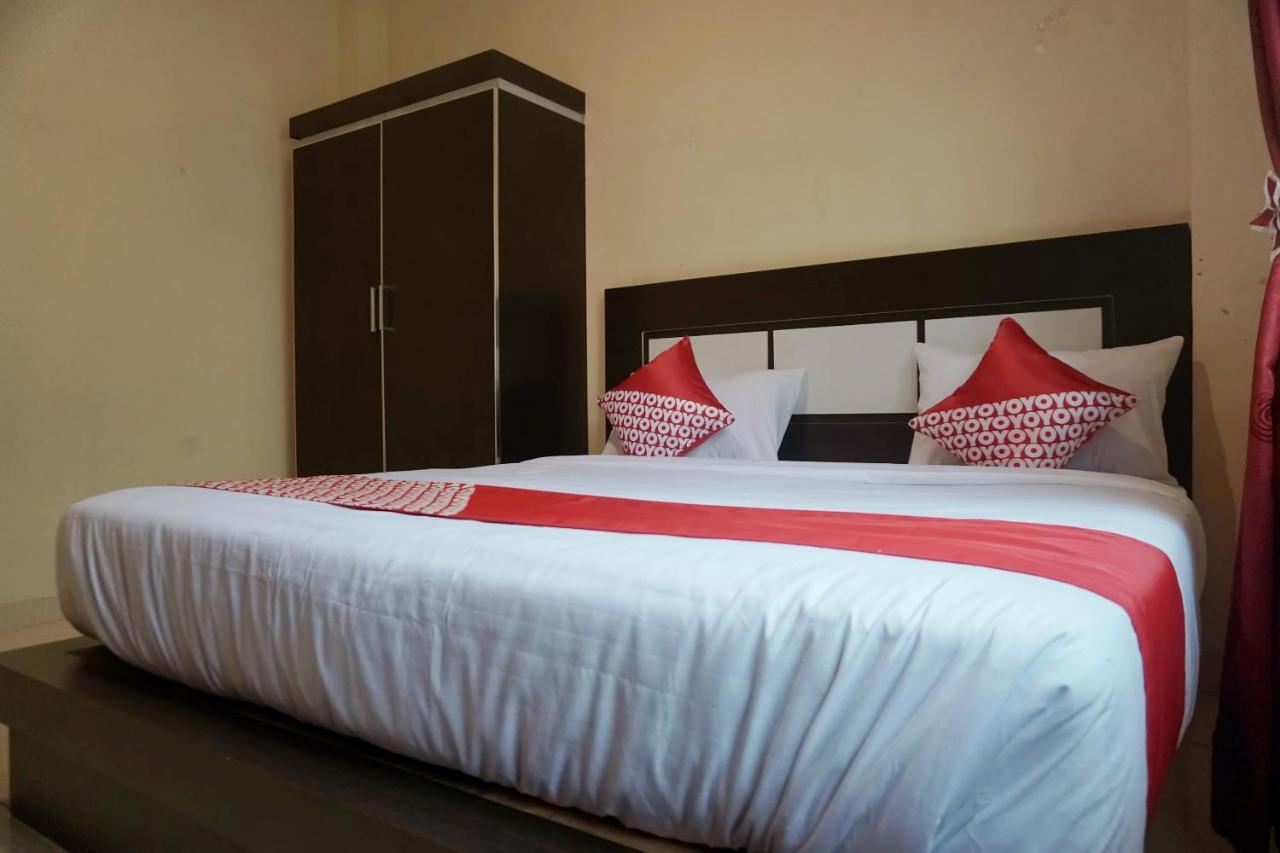 פקאנבארו Oyo 1394 Rumaisa Homestay Syariah מראה חיצוני תמונה